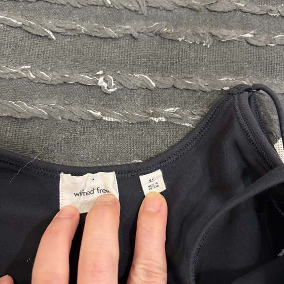 ARITZIA Golden LIFE Divinity 5" Romper Sz XS Excercise Outdoor Preppy Casual - Picture 10 of 15